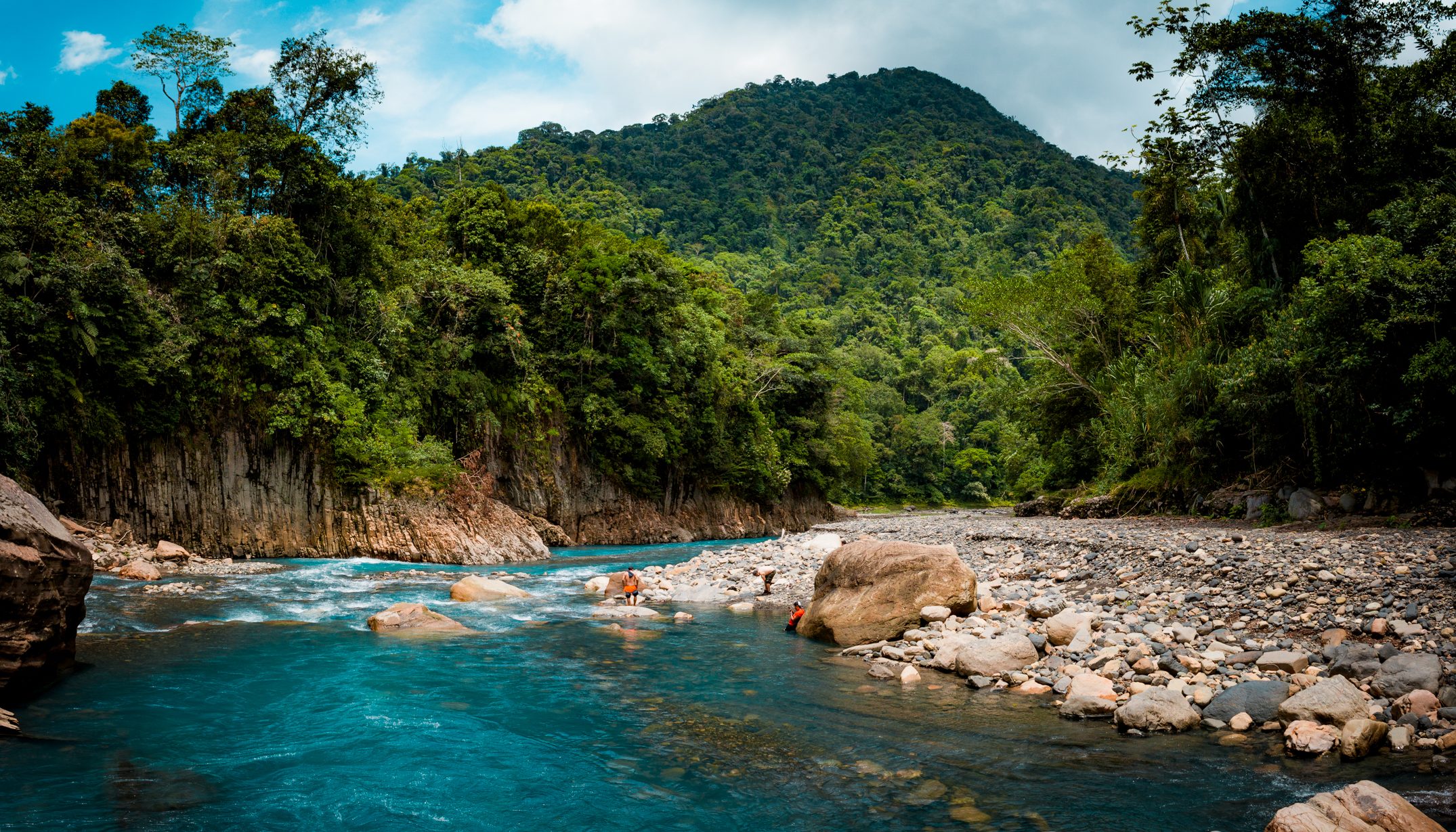 Río Yoyato: el río turquesa del Santuario Nacional Megantoni